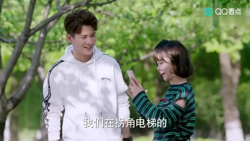 划龙舟吃粽子